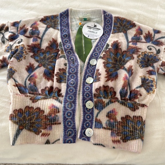 Farm Rio sweater - Picture 4 of 8